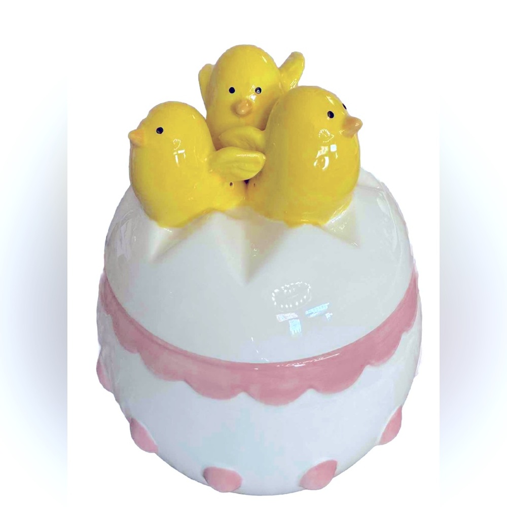 CARROT PATCH COTTAGE EASTER EGG COOKIE JAR/CANISTER W/ CHICKS ON LID NEW